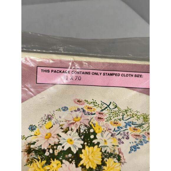 Vtg Paragon Needlecraft Tablecloth Only Contada Embroidery 0403 51 x 70 1976 NOS - Picture 7 of 9
